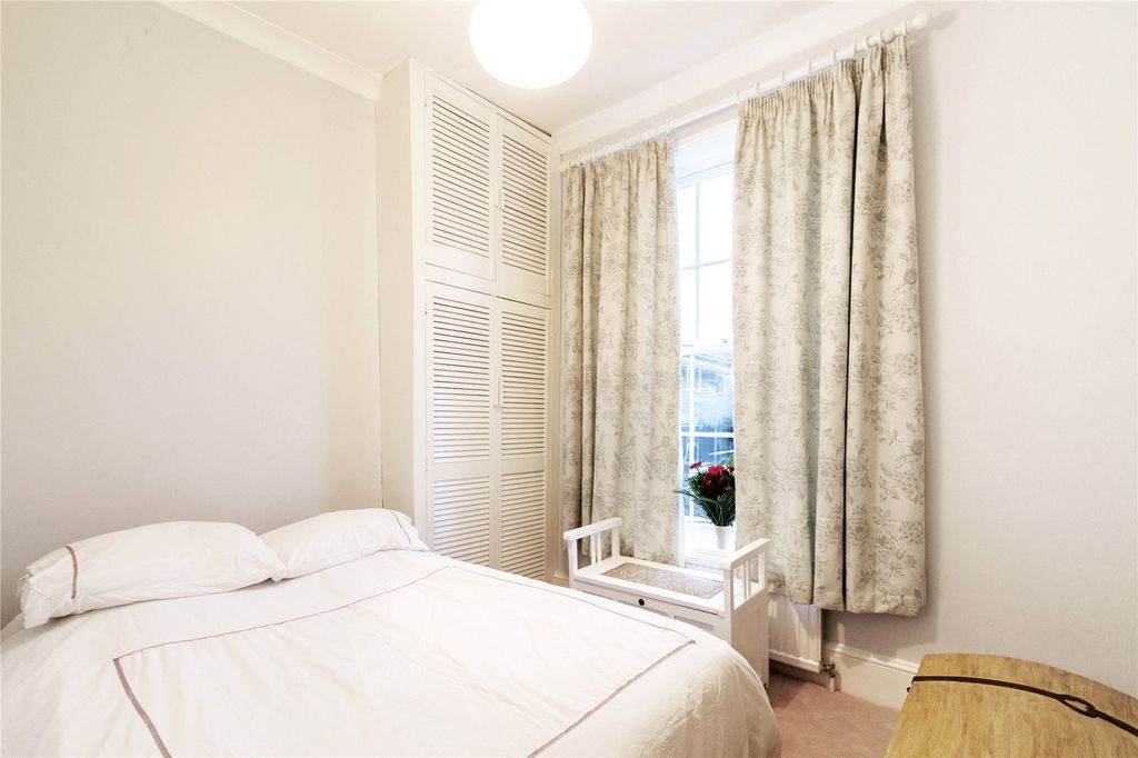 Property photo 3 of 7 Picture No. 04