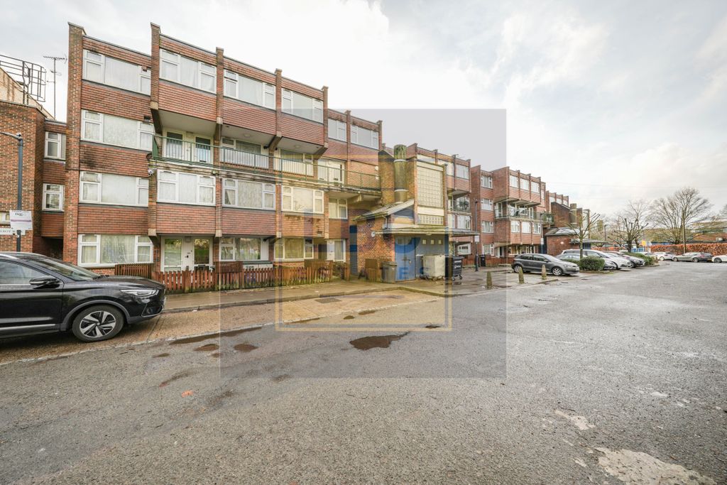 Property photo 1 of 21