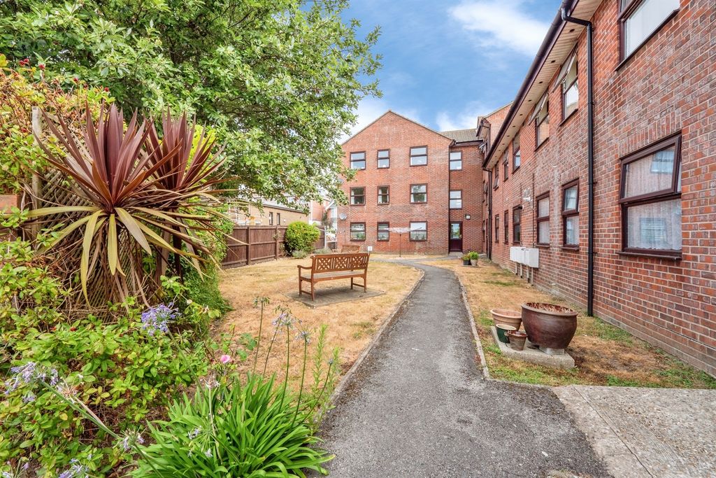 Property photo 1 of 15