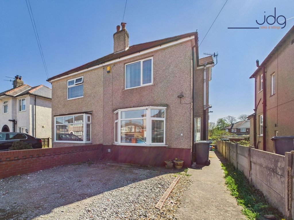 Property photo 1 of 12 Welcome To Clare Road
