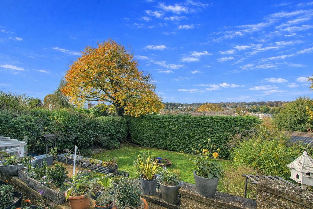 Property photo 2 of 32 Garden C.Jpg