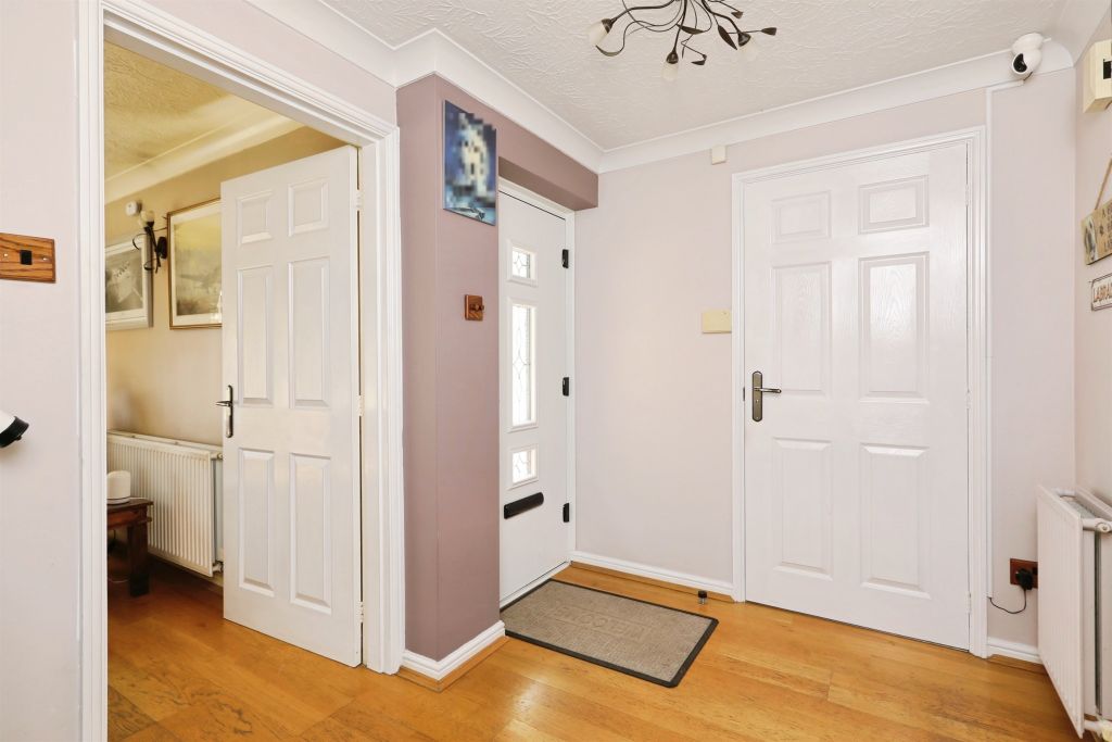Property photo 2 of 11