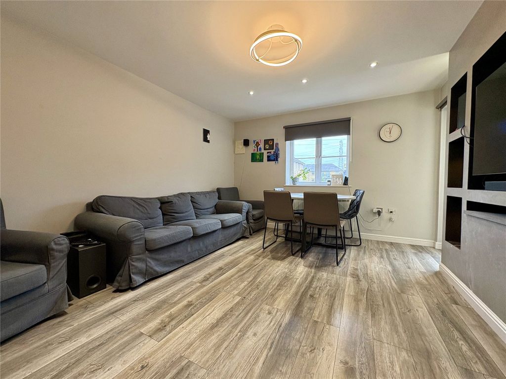 Property photo 3 of 11 Picture No. 60