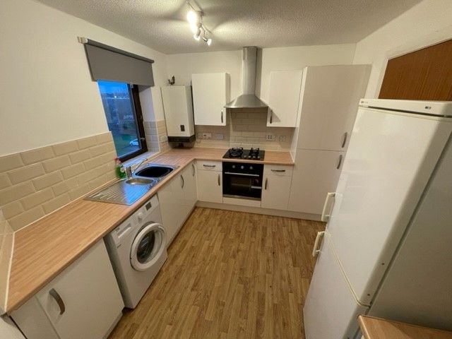 Property photo 3 of 13 Kitchen