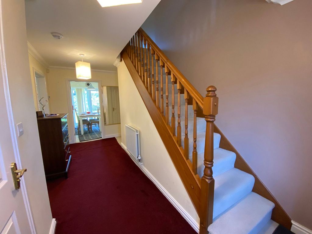 Property photo 2 of 21
