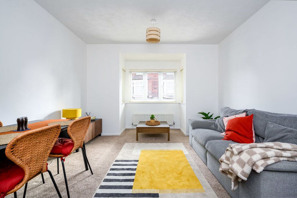 Property photo 2 of 9 Photo 4