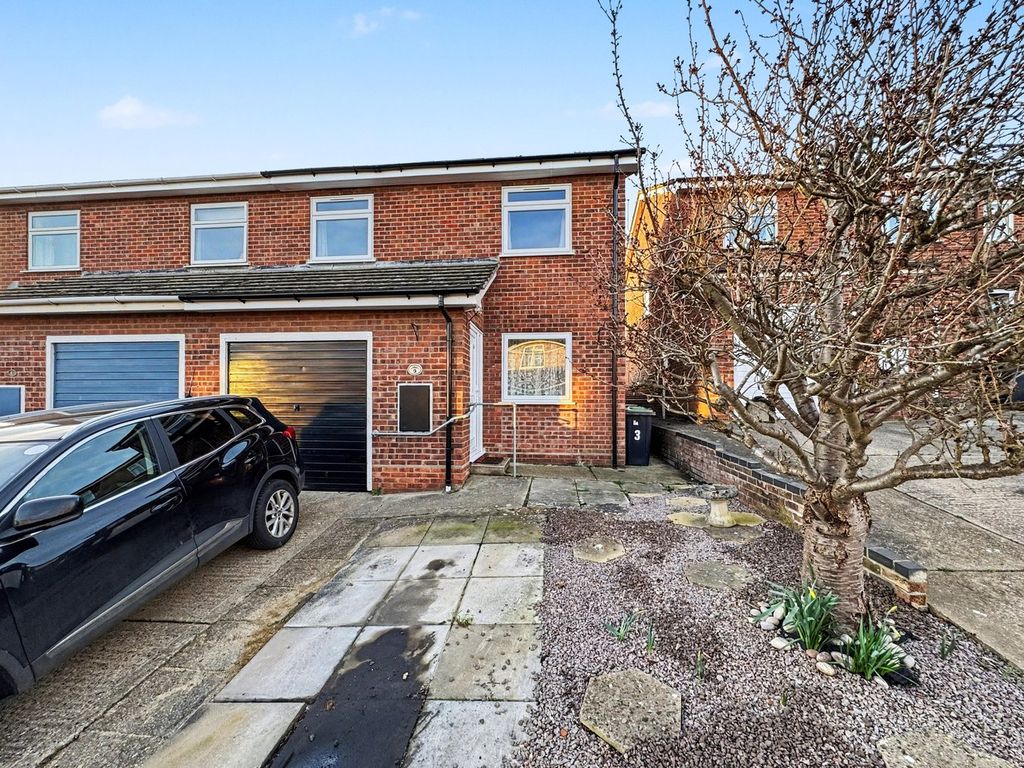 Property photo 1 of 25