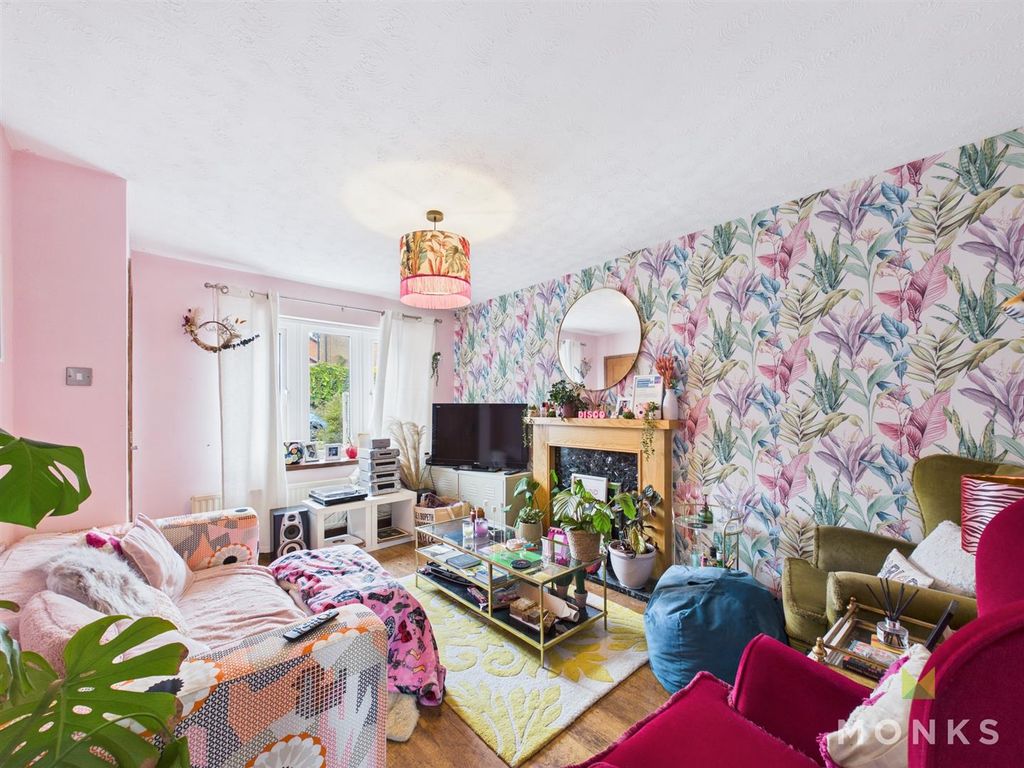 Property photo 2 of 13 Cam01420G0-Pr0777-Still002.Jpg