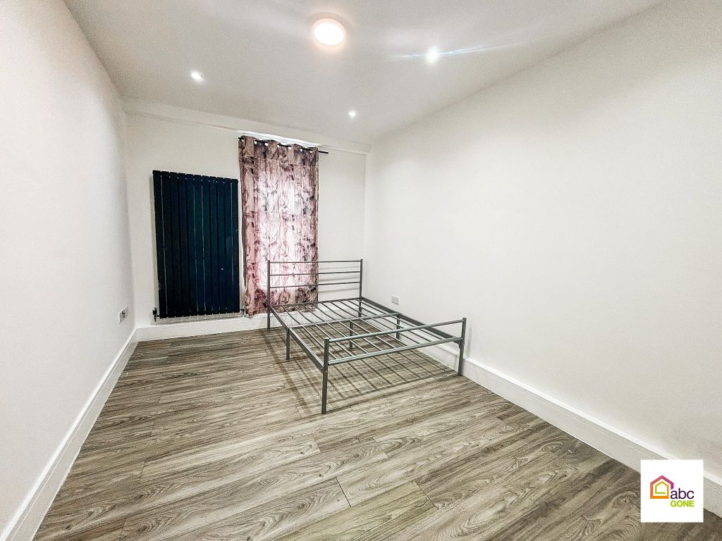 Property photo 2 of 3