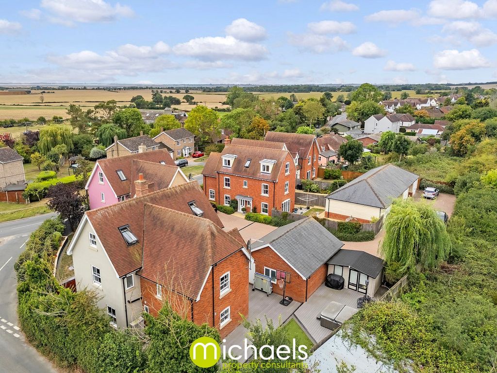 Property photo 2 of 38