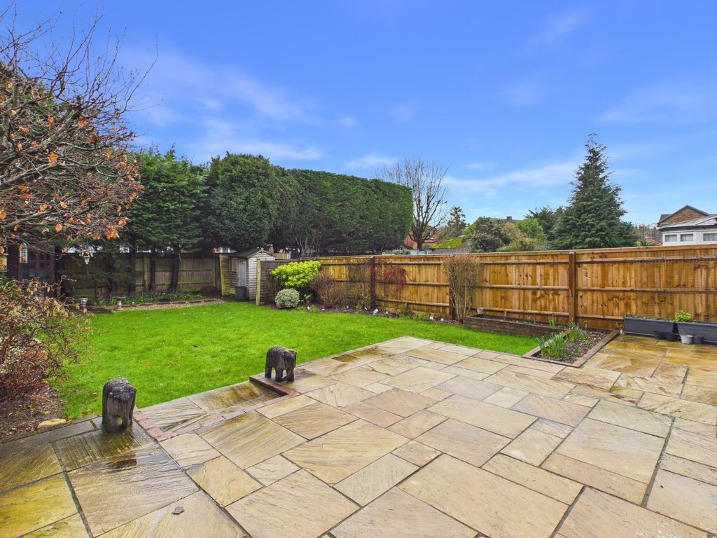 Property photo 3 of 21 Garden