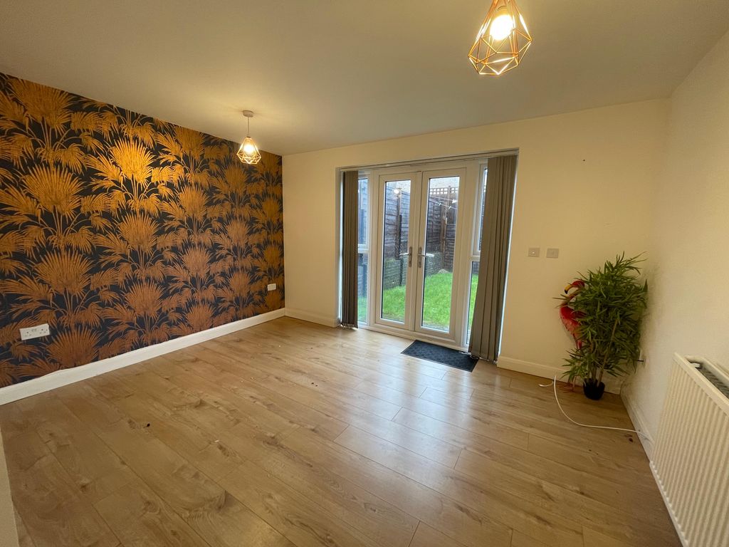 Property photo 3 of 15 Property