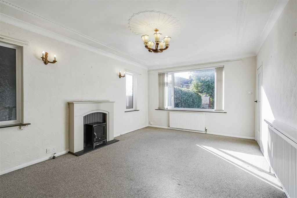 Property photo 2 of 16 Lounge 1_1.Jpeg