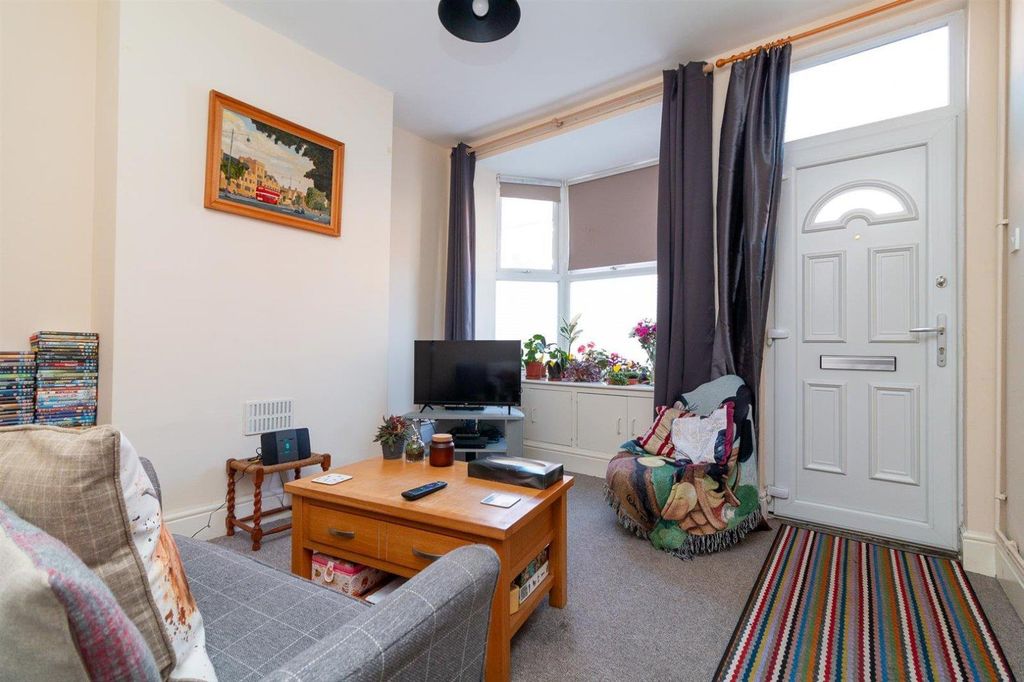 Property photo 1 of 4 Jsb241528_07.Jpg