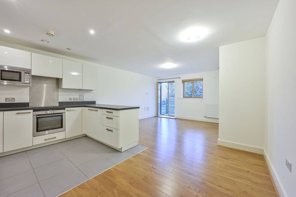 Property photo 2 of 11