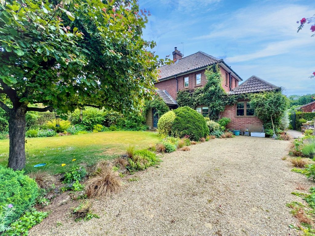 Property photo 1 of 24