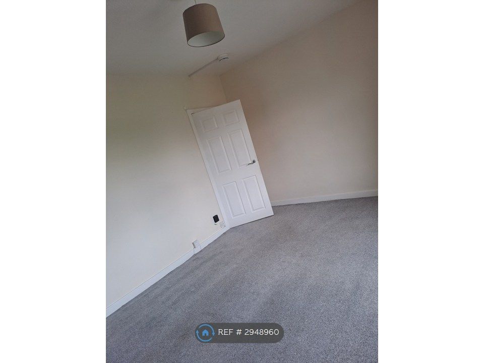 Property photo 1 of 2
