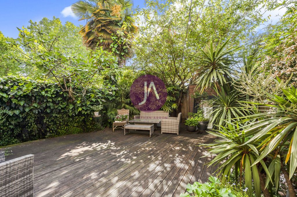 Property photo 3 of 15 Picture No. 24