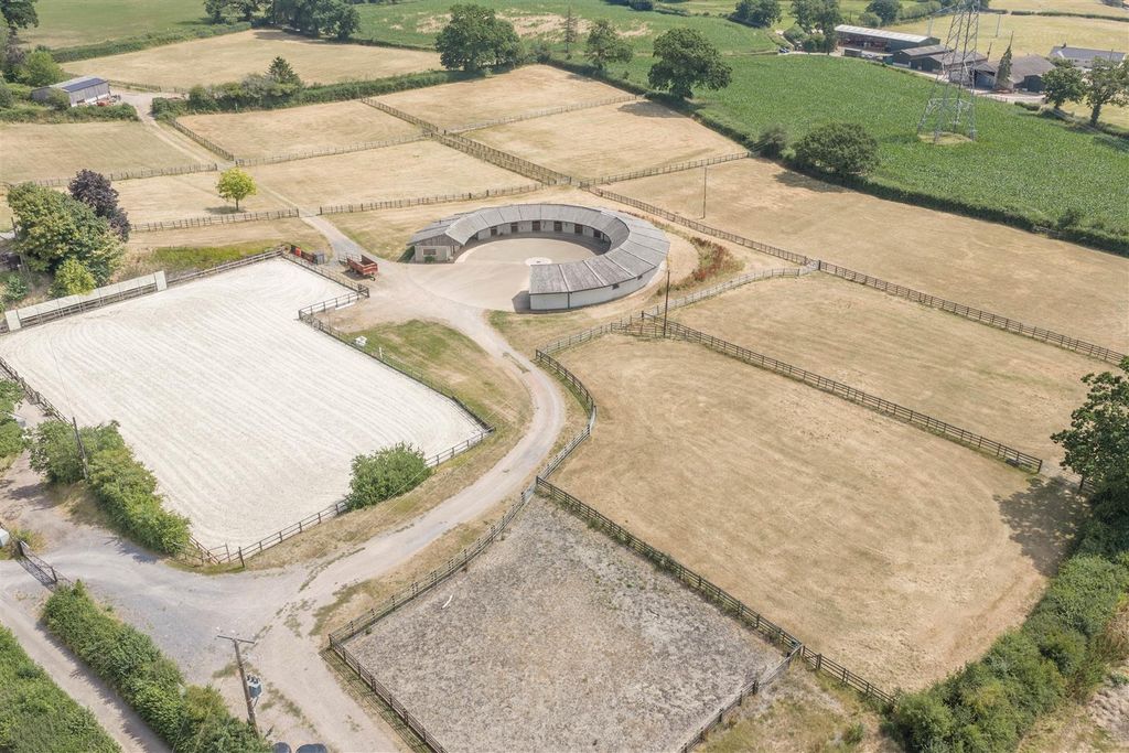 Property photo 3 of 39 Drone
