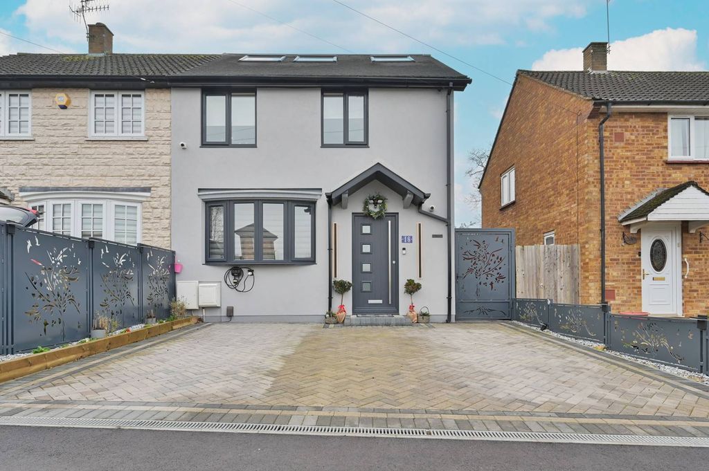 Property photo 1 of 31