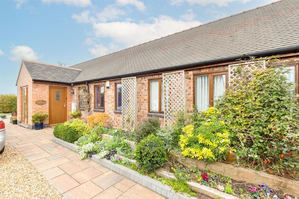 Property photo 1 of 33 Littlerosecottage-2.Jpg