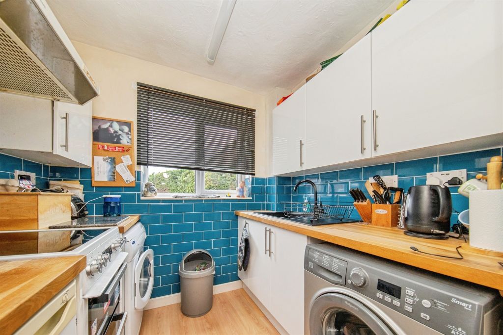 Property photo 3 of 15