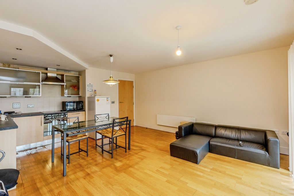 Property photo 2 of 13 Photo