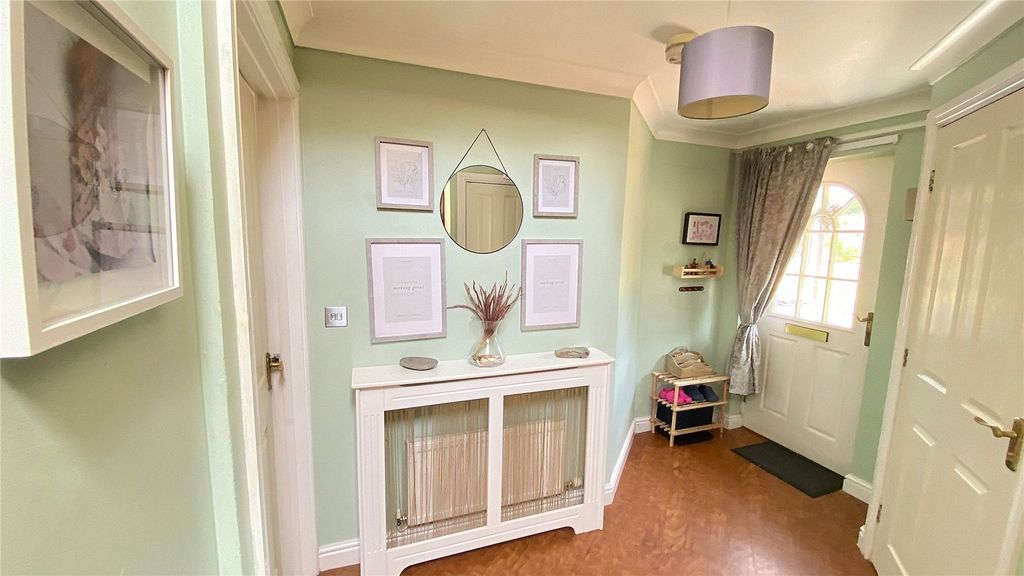 Property photo 3 of 16 Picture No. 20