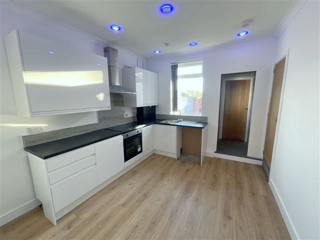 Property photo 2 of 21 Kitchen/Diner