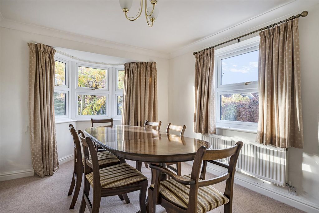 Property photo 3 of 18 1371217-8-68Fba7755B505.Jpg