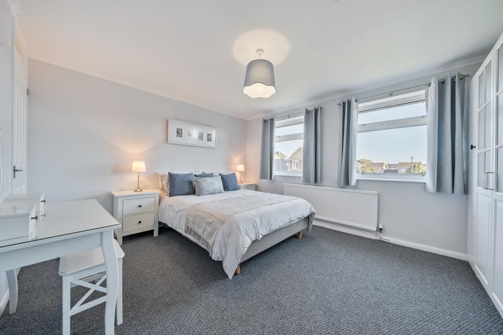 Property photo 2 of 19 Bedroom