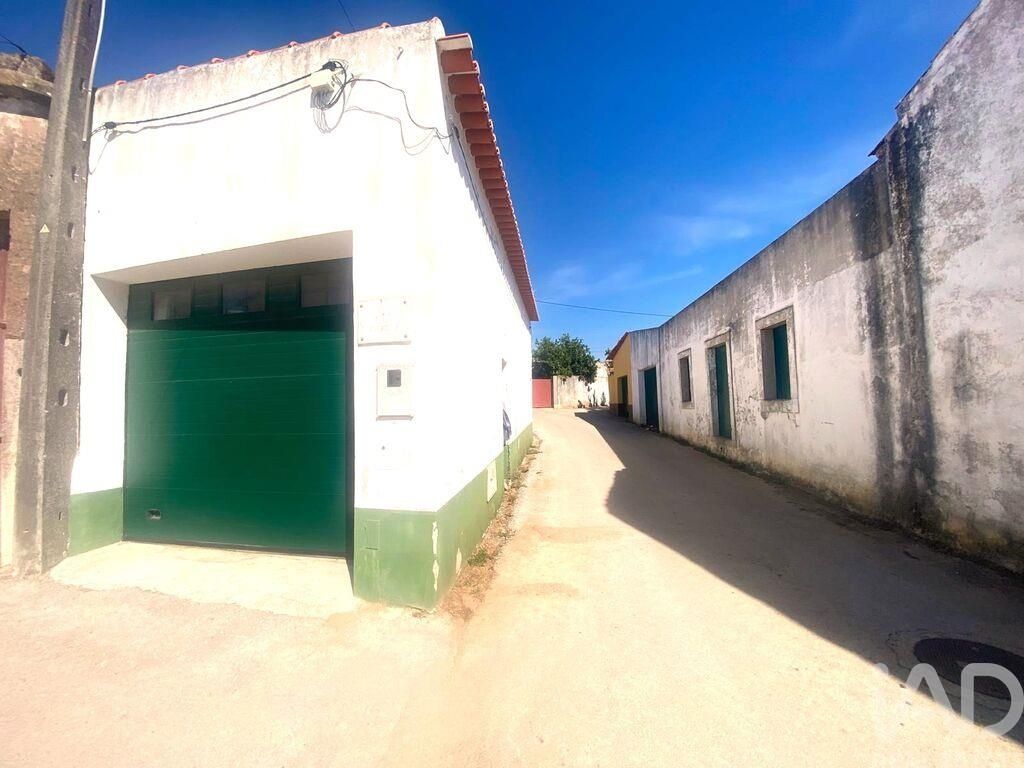 Property photo 1 of 5