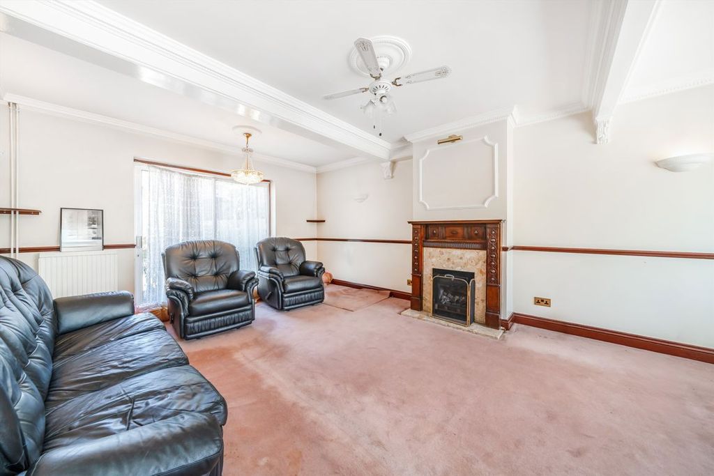 Property photo 2 of 4