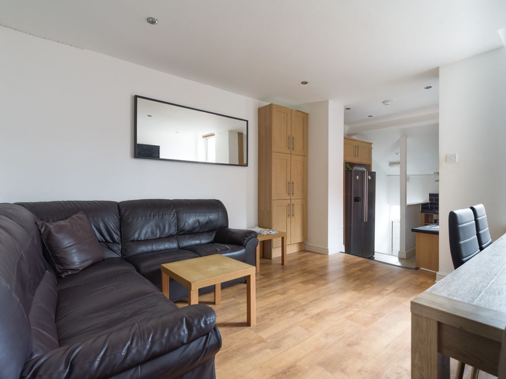 Property photo 2 of 14 2825542