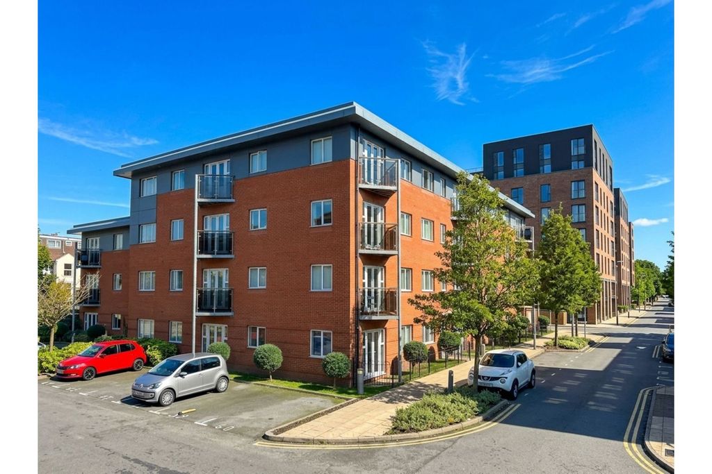 Property photo 1 of 7