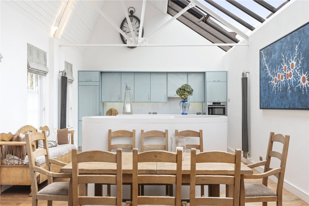 Property photo 2 of 20 Picture No. 36