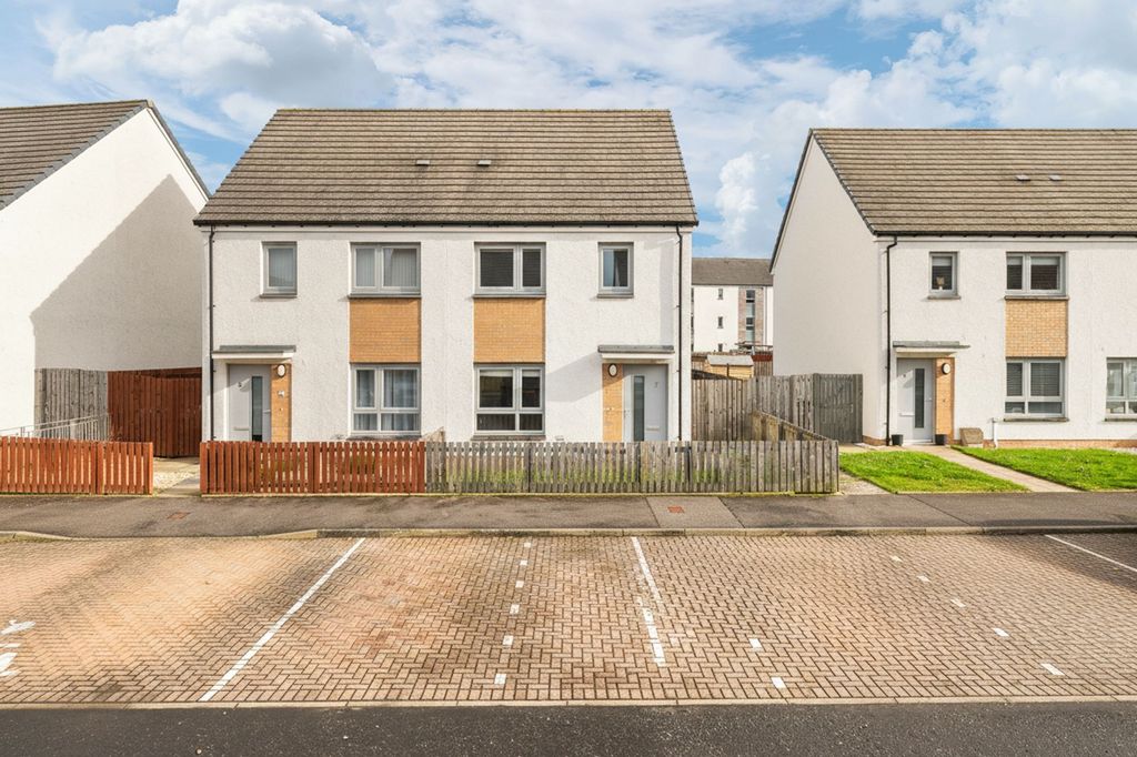 Property photo 1 of 32 Front View