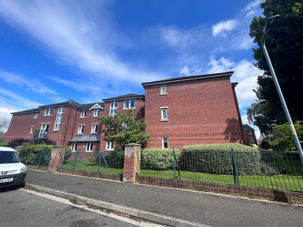 Property photo 1 of 6