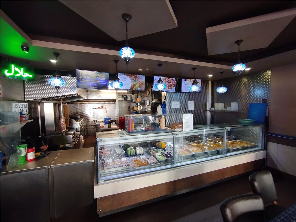 Property photo 2 of 17 Picture No. 15