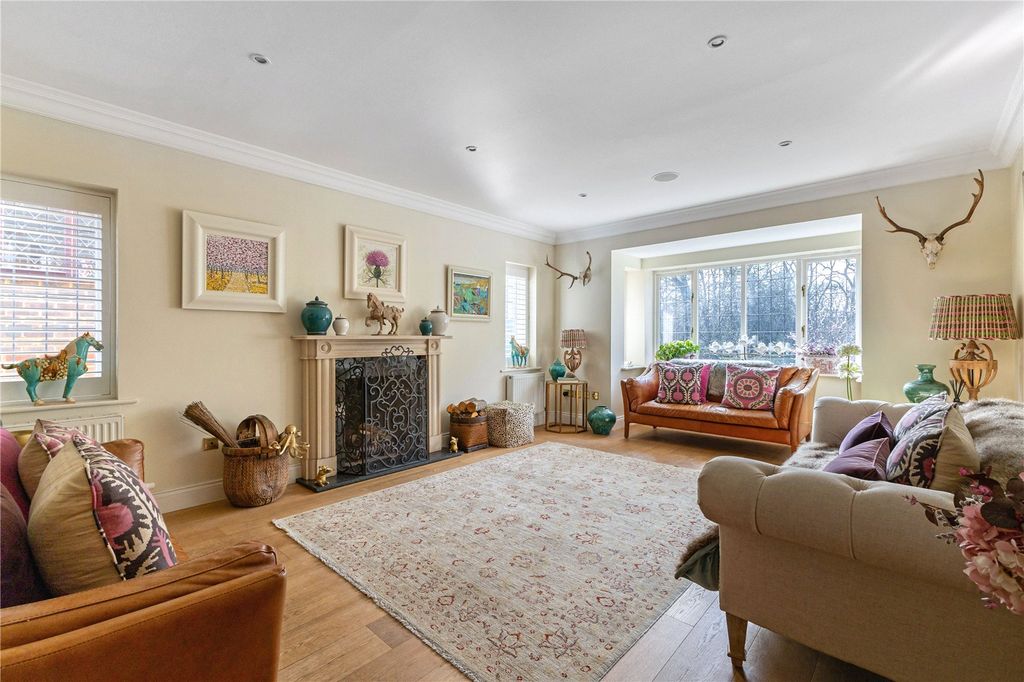 Property photo 3 of 12 Drawing Room