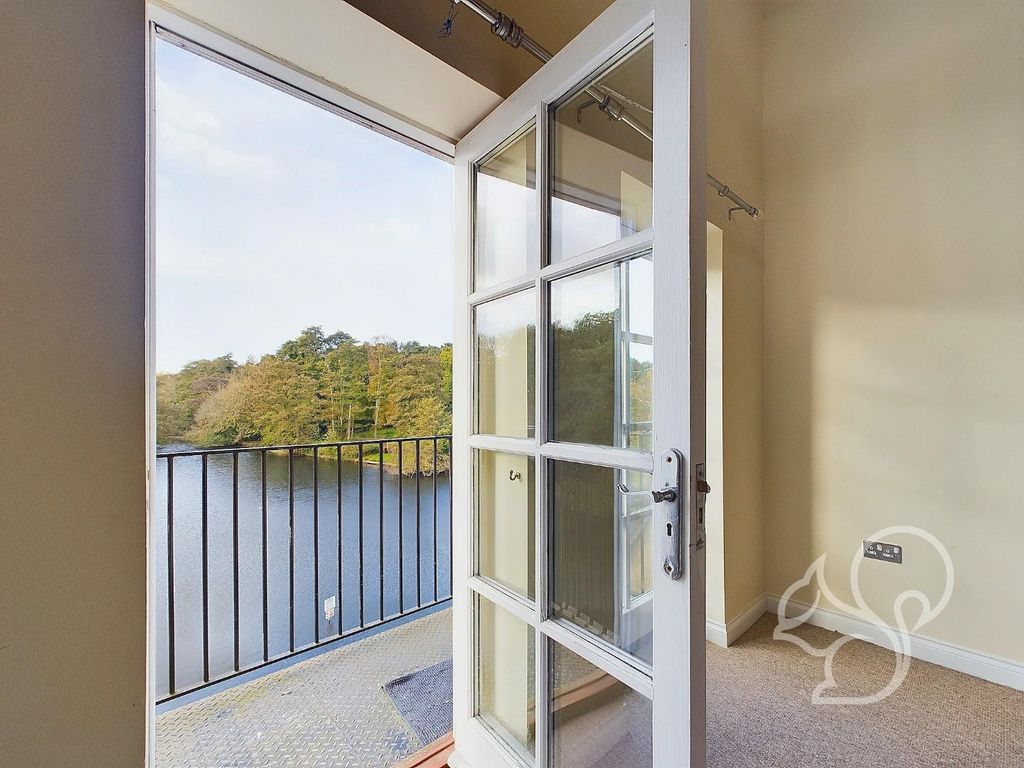 Property photo 3 of 21 Cam01659G0-Pr0252-Still023.Jpg