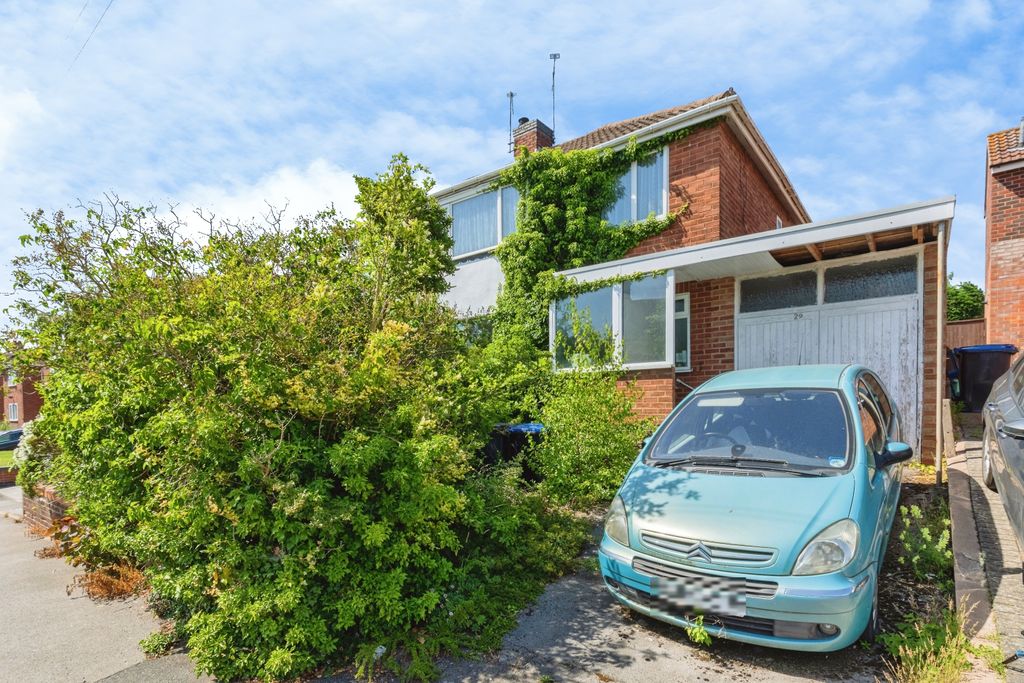 Property photo 2 of 15