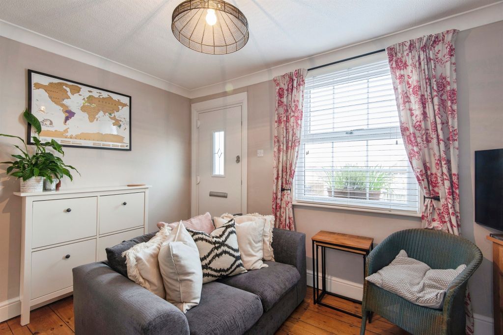 Property photo 3 of 16