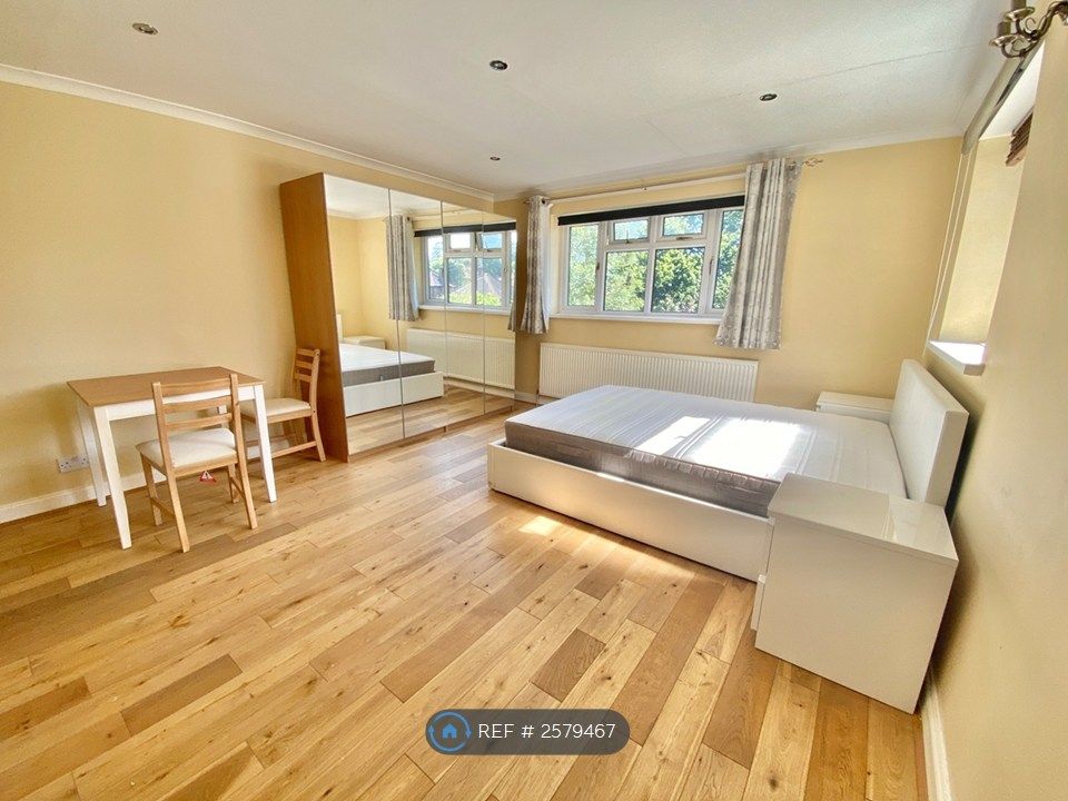 Property photo 2 of 5