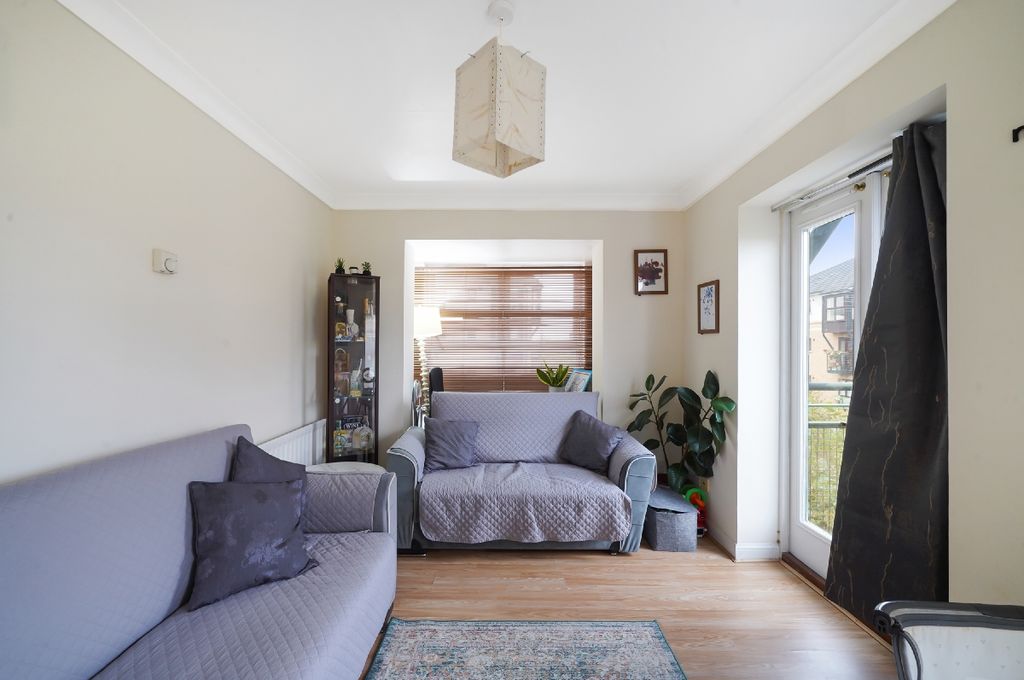 Property photo 3 of 16 Photo 2