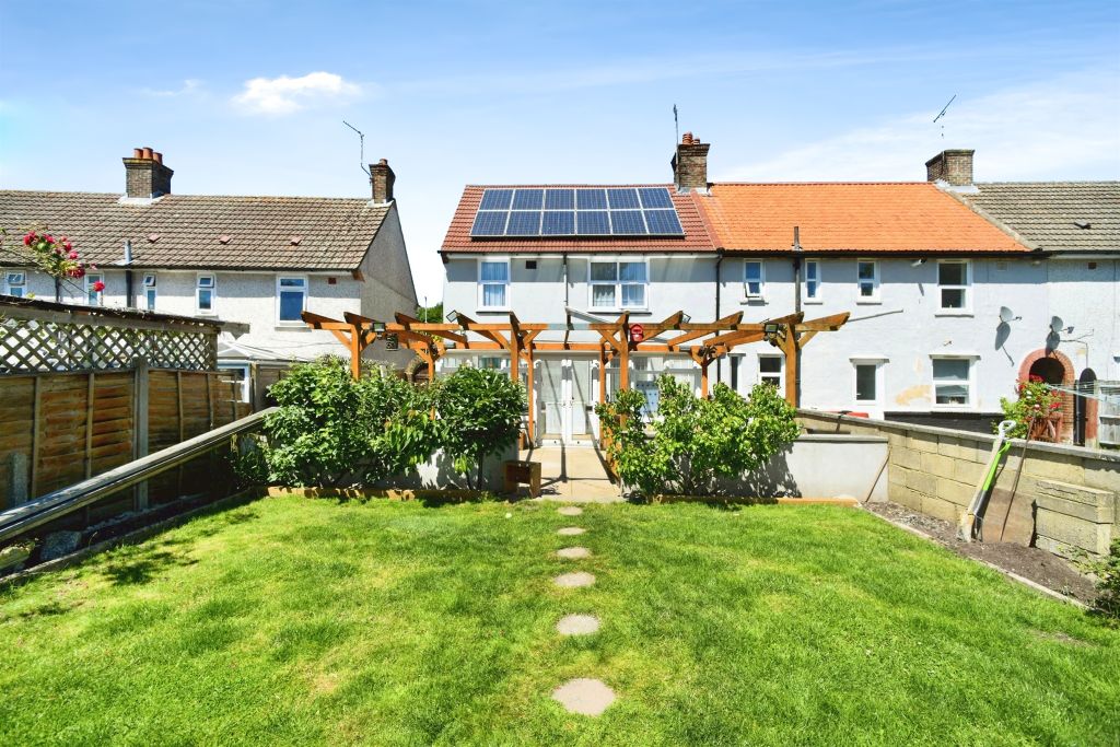 Property photo 1 of 17