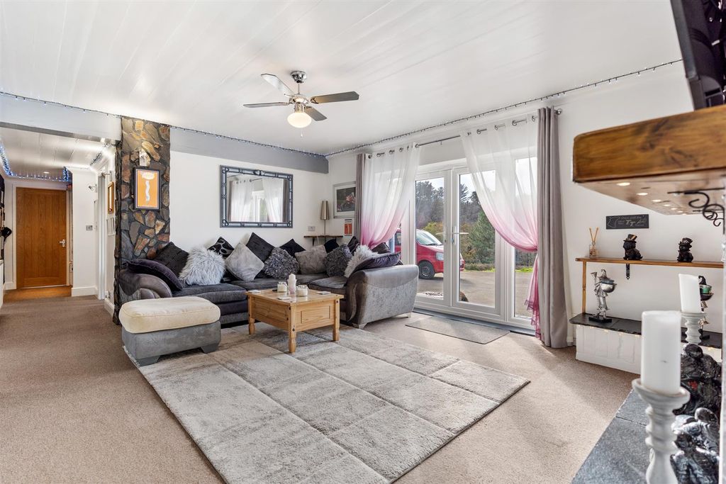 Property photo 3 of 31 Dsc05792.Jpg