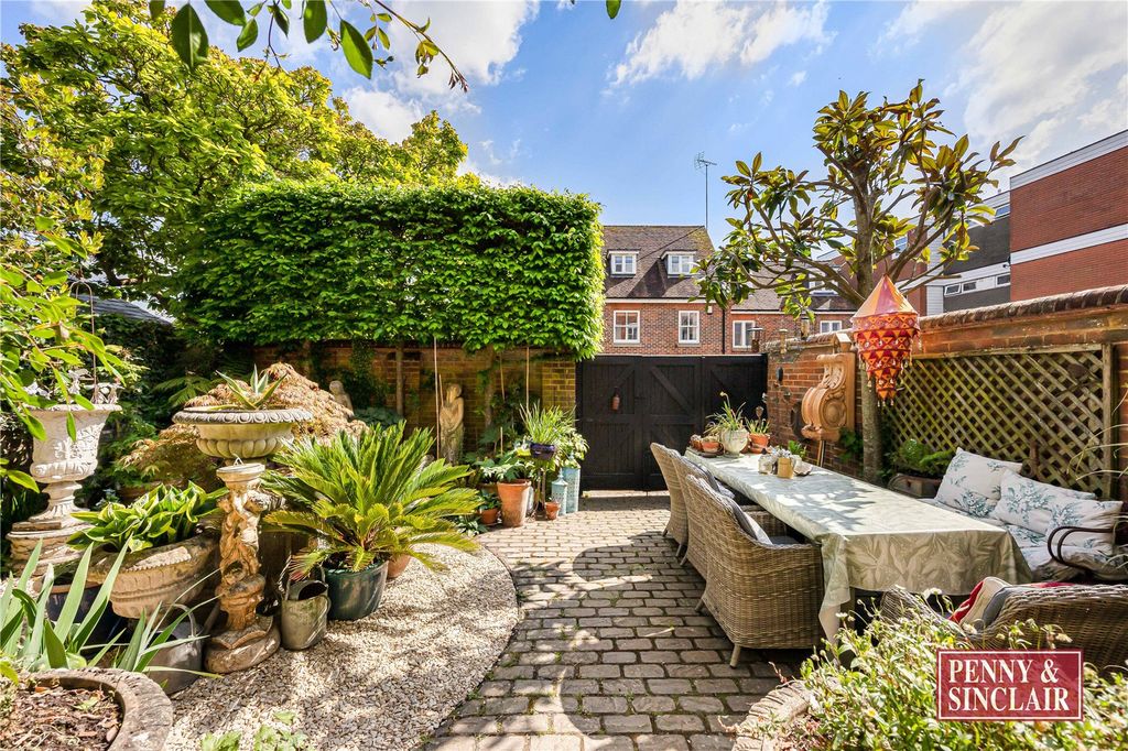 Additional image 23 of 3 bed terraced house to rentRegatta Short Let - Market Place RG9