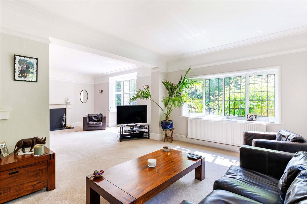 Property photo 2 of 28 Picture No. 48