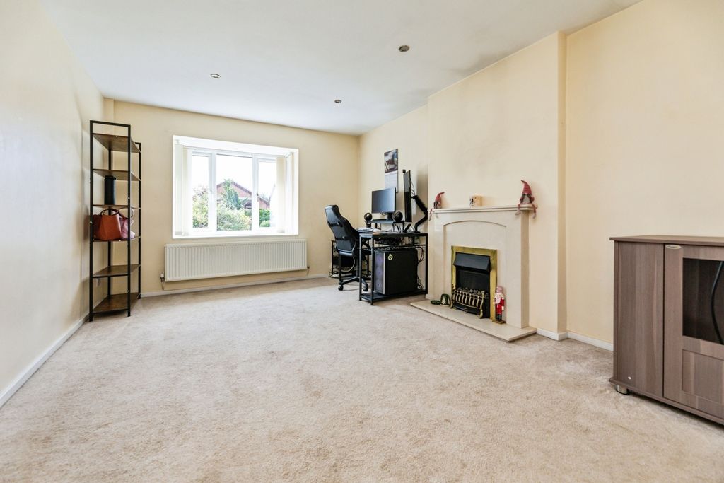 Property photo 2 of 19 Pbox-Img.Jpg
